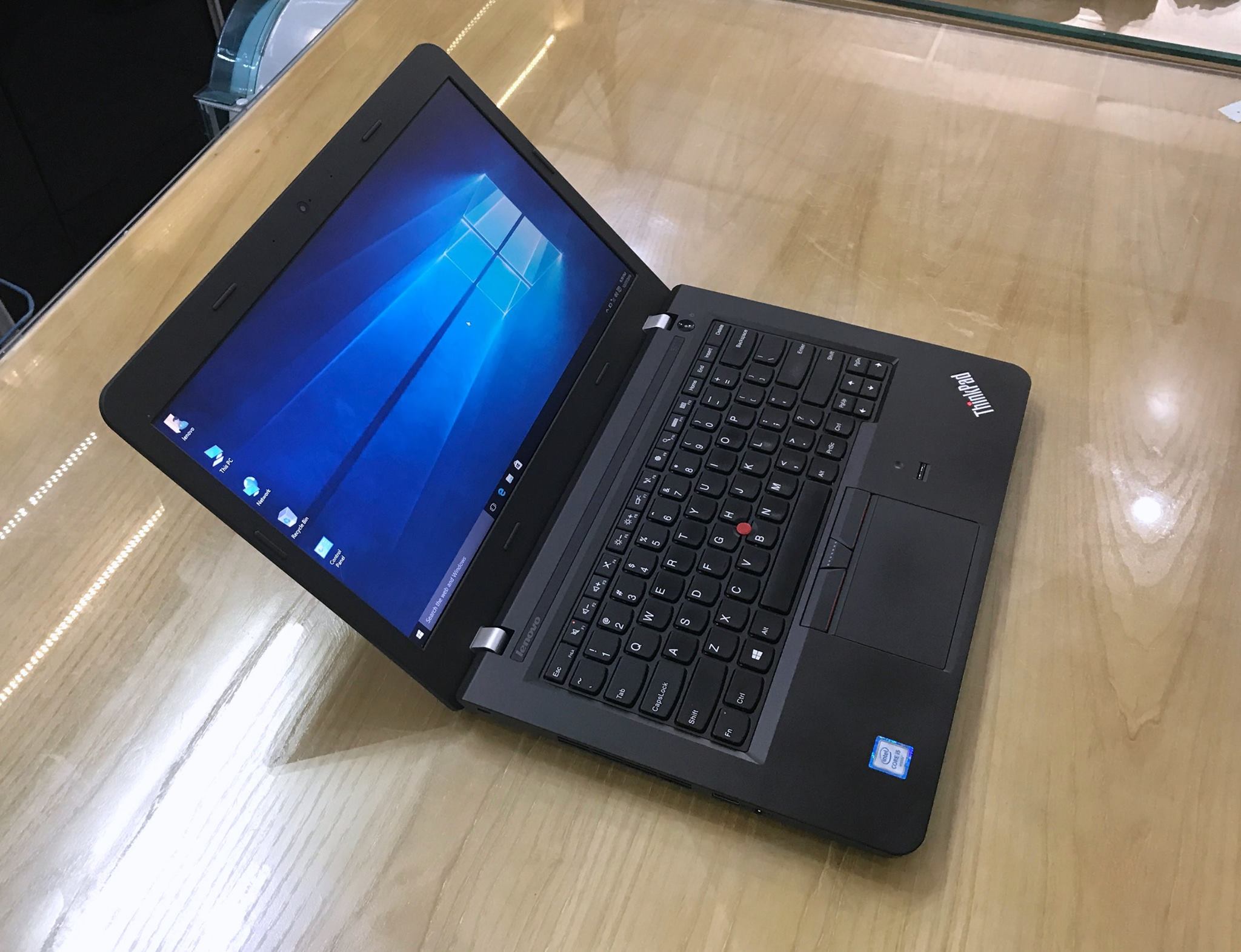 Lenovo Thinkpad E460.jpg